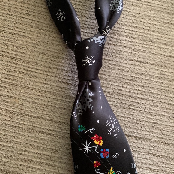 Santa necktie - Picture 5 of 5